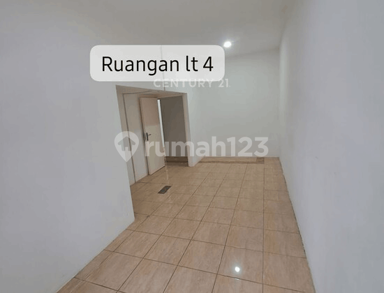 For Rent: Commercial Building in Fatmawati, Strategic Location 2