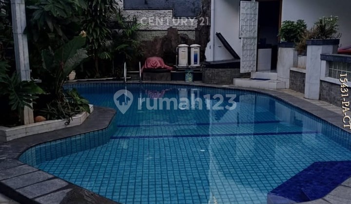 For Rent: House with Swimming Pool in Pondok Indah, Jakarta 2