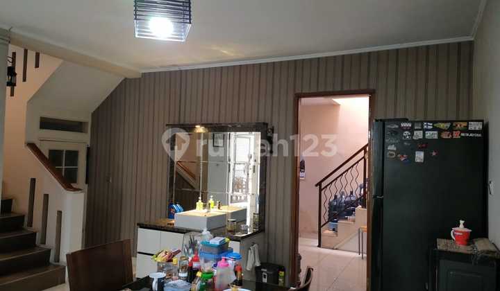 Neat House, Strategic Location, and Semi-Furnished in Citra 2 Extension, West Jakarta. 2