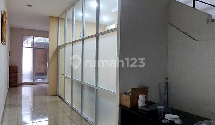 Quick Sale 3-Storey Strategic Shop House in Alicante Gading Serpong Tangerang 2