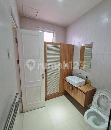 Dijual Rumah Strategis di Cluster Michelia Gading Serpong 9