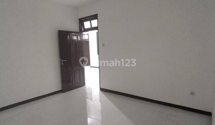 Gedung 3lantai Ex.bank di Sunter Jakarta Utara. 7