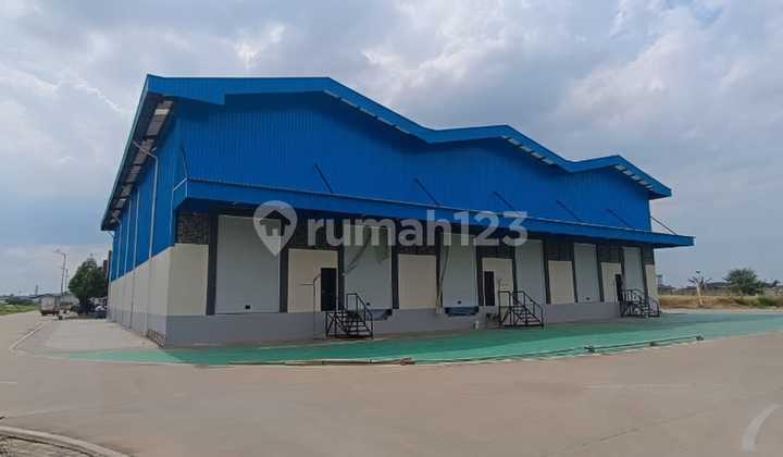 For Rent 3 Brand New Loading Dock Warehouse Units Near Benda Tangerang Airport Area For Rent 3 Brand New Loading Dock Warehouse Units Near Benda Tangerang Airport Area