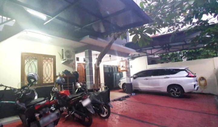 Dijual & Disewakan Rumah Kost Aktif 2 Lantai Area Tebet Dalam Jakarta Selatan  2