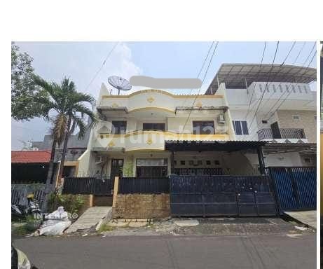 Quick Sale Luxury 3-Story House in Tanjung Duren, West Jakarta Quick Sale Luxury 3-Story House in Tanjung Duren, West Jakarta