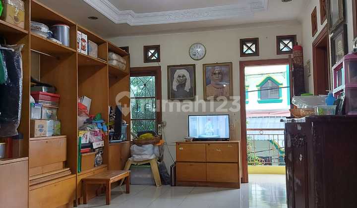 Dijual Rumah Asri & Nyaman 3 Lantai Siap Huni Area Kayu Putih Jakarta Timur 2