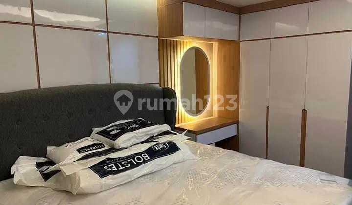 Jual Cepat Apartemen The Kensington Royal Suite Tipe 2BR Siap Huni & Mewah 2