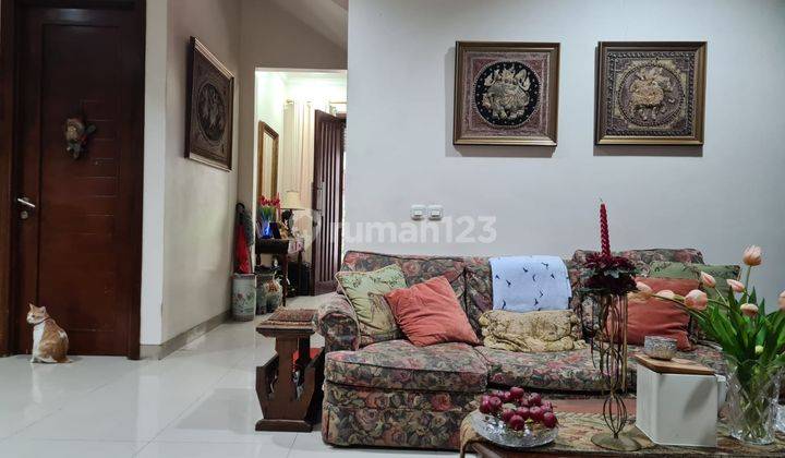 Jual Rumah 2 Lantai Lokasi di Bintaro Sektor 1 Jakarta Selatan 2