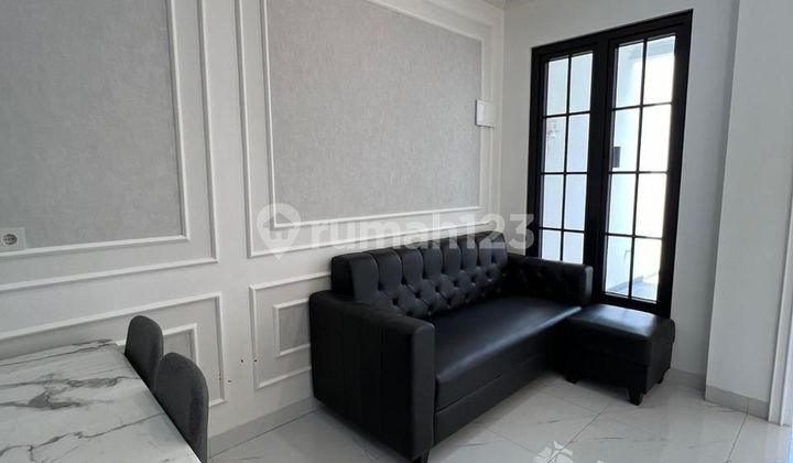 Hunian Rumah Brand New American Style Classic Area Cengkareng Jakarta Barat