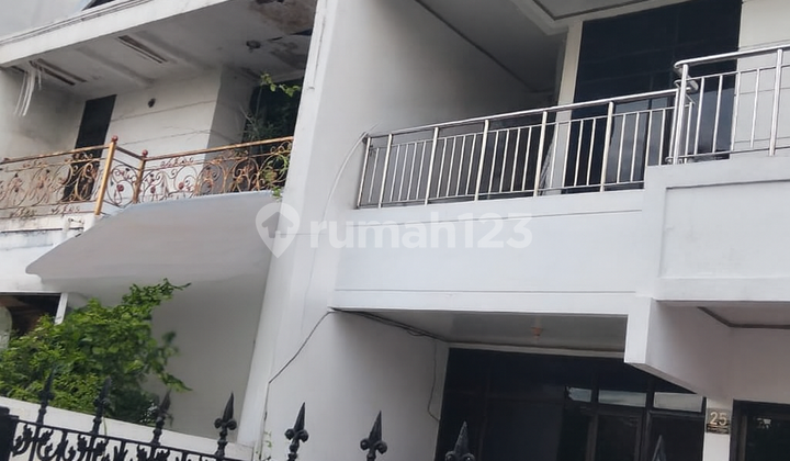 For Quick Sale: Luxurious 2 1/4-Story House in Camar Cluster, PIK 1, North Jakarta