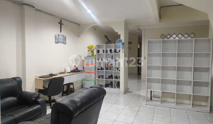 Dijual Cepat Harga Dibawah Appraisal Bank Rumah Lokasi Taman Surya 5 Jakarta Barat