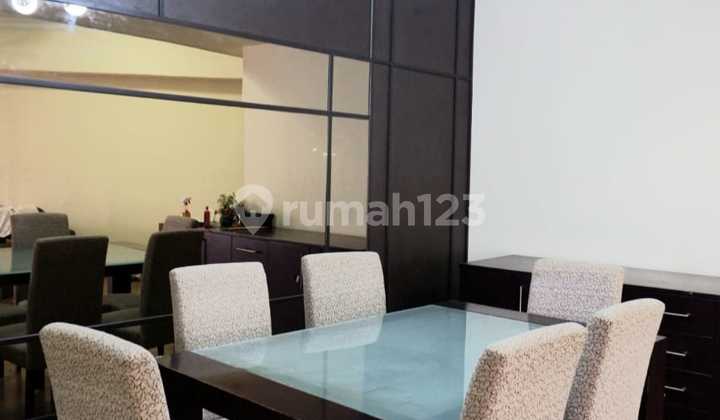 Unit Apartemen Taman Anggrek Condominium Full Furnish di Jakarta Barat 2