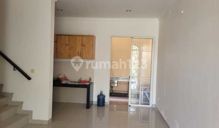 Hunian Nyaman dan Strategis di Cluster West Europe Green Lake City 2