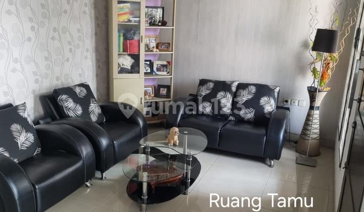 Quick Sale Price Reduced 3-Story House in Gelong Baru Tomang West Jakarta 2