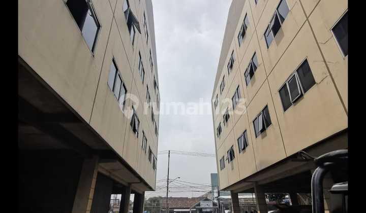 Bengkel & Carwash Dalam 2 Ruko dengan Tanah Luas Area Legok Tangerang