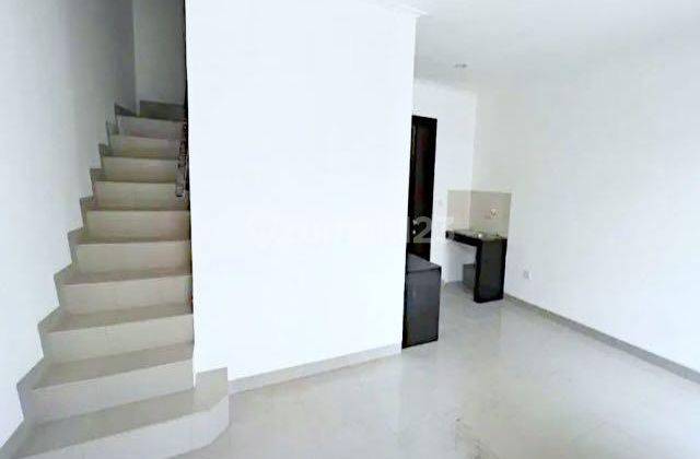 Disewakan Rumah Pik 2kt+1 Termurah, Uk 6x10m2 Seharga Sewa Apartemen  1