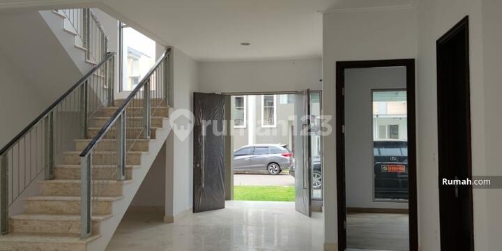 Disewakan Rumah Golf Island Pik Uk 8x15m2 Cluster Favorit, Termurah  2