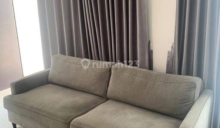 Fully Furnish , Disewakan Rumah Pik 3KT Uk 6x10 3lantai Dekat Apartemen Tokyo  1