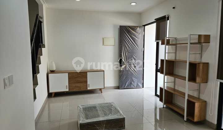 furnish rumah pik2 milenial , sewa ,uk:8x10m2 3KT siap huni furnish rumah pik2 milenial , sewa ,uk:8x10m2 3KT siap huni