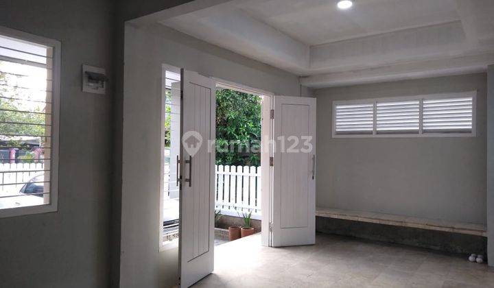 RUMAH HOOK GRIYA LOKA BSD 2 LANTAI SEKTOR 1,6 2