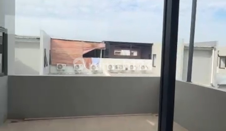 Vasya Tanakayu Renovated House in BSD City Fully Furnished 2