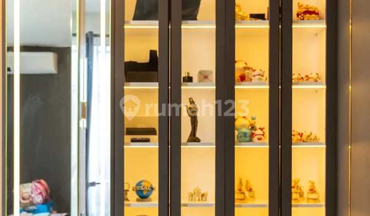 Rumah Mewah 3 Lantai Yarra Anwa Residence Puri Meruya Jakarta Barat 2