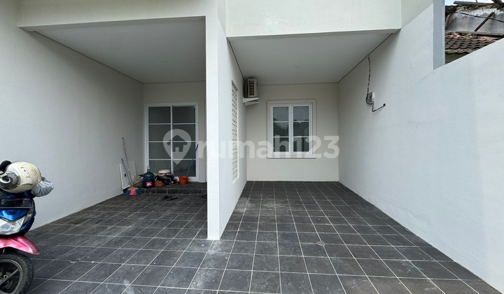 Neat House Griya Parahita Housing BSD 2