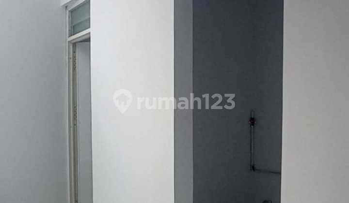 HYLANDS Greenwich Park BSD 2-Story House 2