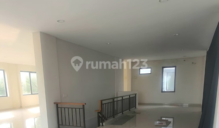 3 Ruko Gandeng Hoek Hook, West Park, BSD City