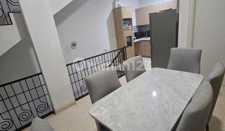 Rumah 3 Lantai Winona Alam Sutera 2