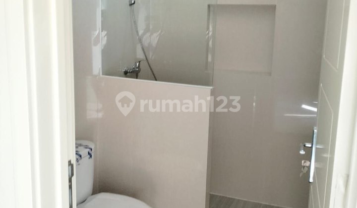 Jual Rumah Baru,pakuwon City,surabaya Timur 2
