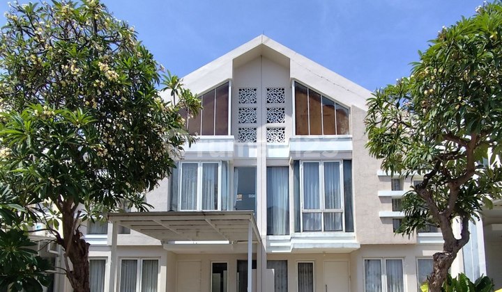 Sell Pakuwon City House Fully Furnished