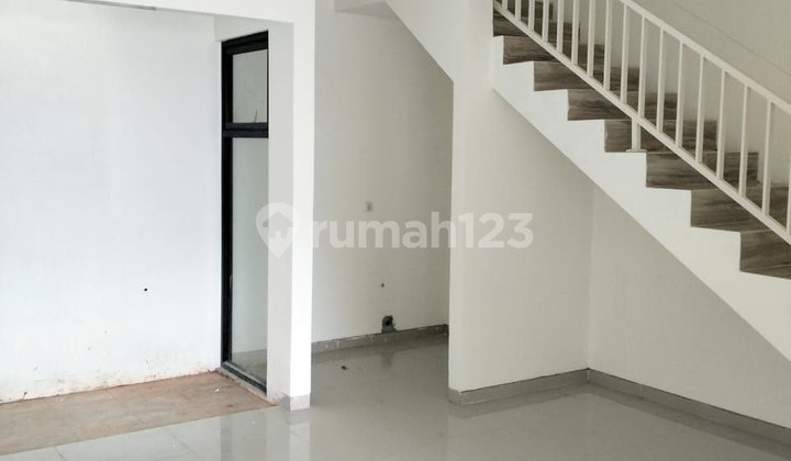 Jual Rumah Baru Pakuwon City,Surabaya Timur 2