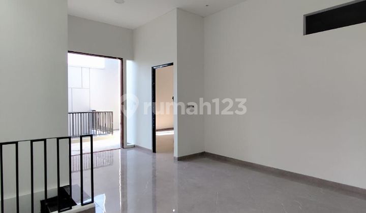 For Sale New House in Manyar Near Pakuwon City, Araya, Kertajaya Indah 2