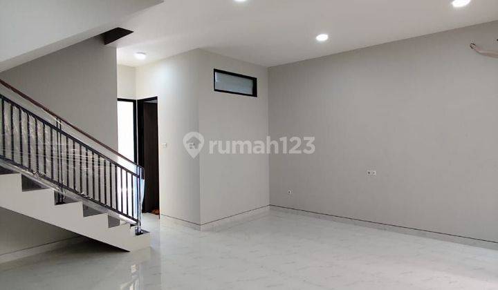 Rumah Baru Manyar Kertoadi Dekat Araya,puri Galaxy,kertajaya Indah,pakuwon City 2