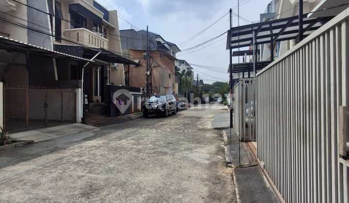 Dijual Cepat Rumah Siap Huni Fully Furnished | Gading Elok Barat | LT 162 | LB 260 | 5,5M Nego Tipis 2