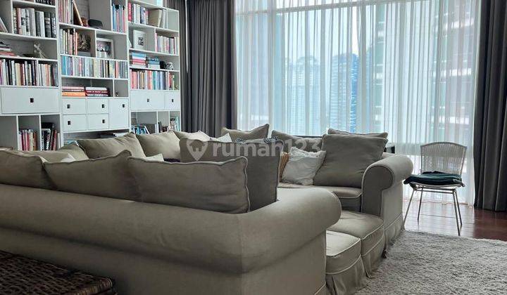 Apartemen Lux LANGSUNG HUNI lantai kayu usia 100 th di Four Seasons Residences Jakarta Selatan 2