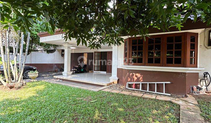 Jarang Ada ! Jual Rumah dengan Lingkungan Tenang dan Asri LT 676m2  di kawasan Elite Menteng  2