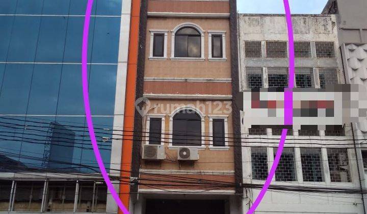 Ruko Standar 4,5 x 24 di Gajah Mada Jakarta Pusat Siap Renovasi Total  1