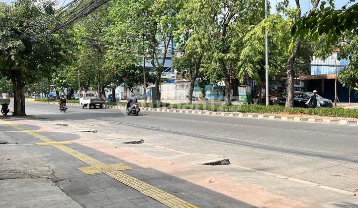 Disewakan Ruko 3 Lantai Lokasi Strategis Di Pangeran Jayakarta Jalan Lebar  1