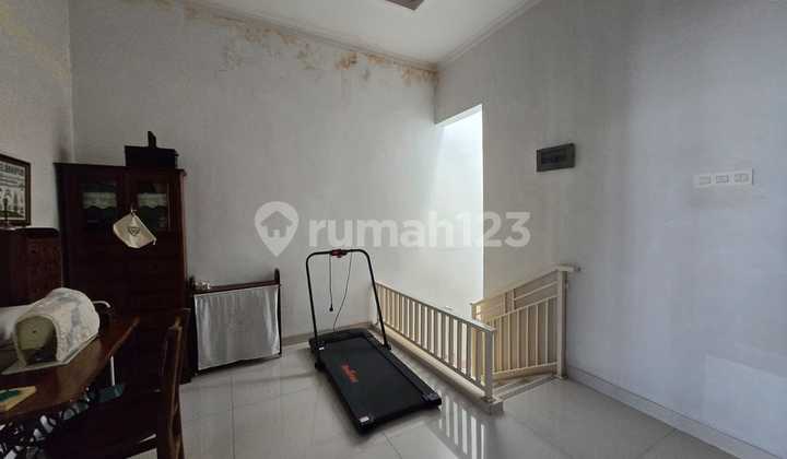 Jual Rumah Siap Huni 2 Lantai di Gading Kirana dengan LT 9 X 20 - Hadap Selatan, Lingkungan Favorit 2