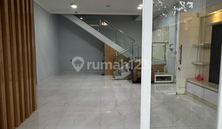 Jarang Ada ! Rumah Baru 3 Lantai Posisi Hook di Bangun Cipta Sarana | SHM | 8 Kt | 5,8M Nego 2