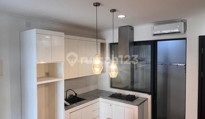 Turun Harga Lagi ! Rumah Kekinian Cluster California PIK 2— Renovasi Total Desain Interior Cocok Buat Pasangan Muda! 