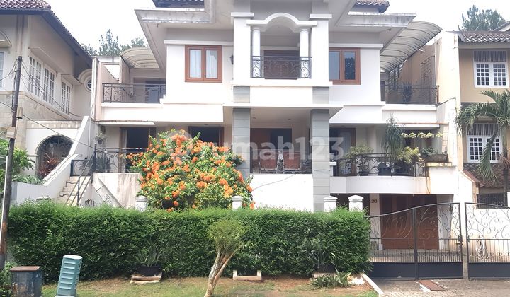 Dijual Rumah Mewah Di Villa Vinere Mas Yang Luas Dan Nyaman!