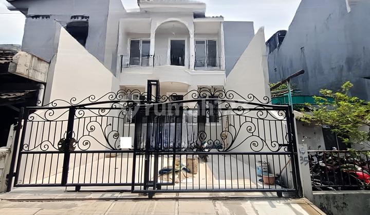 For Sale, Move-In Ready House in Bangun Cipta Sarana | Newly Built, Neat and Counted | 6x15 | 4+1 Bedrooms | 2.35M Negotiable