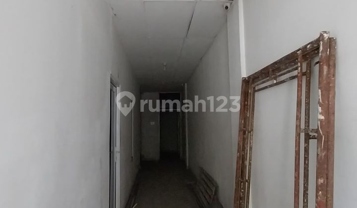 Quick Sale Strategic Shop-House on Otista Raya Street 4 Floors with Land Area 4.5 X 15 Price Negotiable Until Deal 2