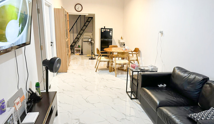 Jual Cepat Rumah Minimalis Luas Tanah 6 X 15 , 1,5 Lantai Terawat Rapih