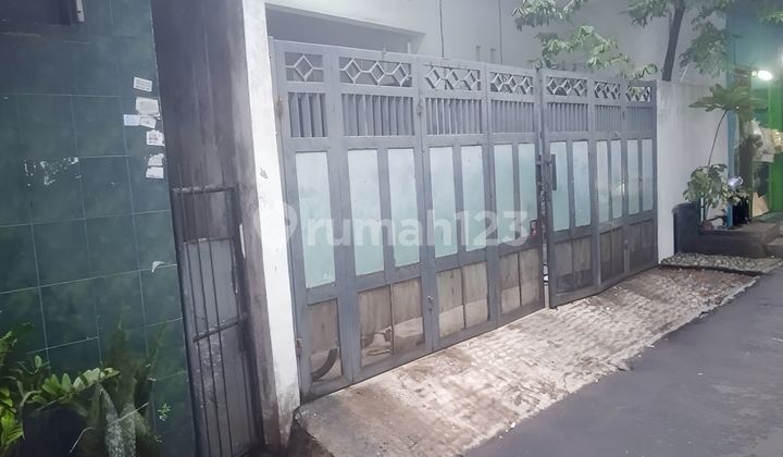 Jual Rumah Standar Sumur Batu (Dekat Cempaka Mas) Cocok Usaha Kost dengan Luas Tanah 10 X 10 Harga 1,4M Nego