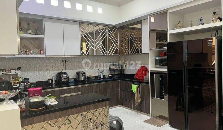 Jual Rumah Renovasi Full Desain Interior Bangunan 4 Lantai Ukuran 7 X 15 Di Bcs, Kelapa Gading  2