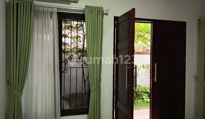 Dijual Rumah Besar Sunter - Griya Inti Sentosa LT 12 X 18 Bangunan 2 Lantai Harga 8,3M